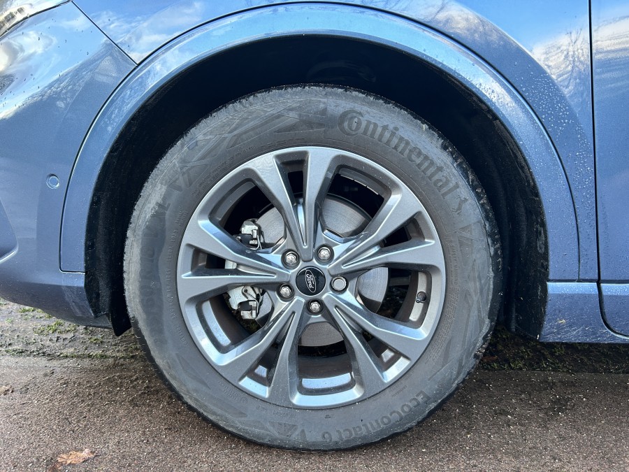 FORD d'occasion KUGA 2.5 DURATEC 190 FLEXIFUEL FHEV ST-LINE