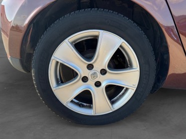 Renault clio iv dci 90 intens régulateur gps clim auto garantie 12 mois occasion barberey simplicicar simplicibike france