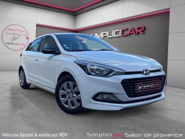 Hyundai i20 1.2 75 initia/premiÈre main/carnet d'entretien/carrosserie parfaite/entretien ok/garantie 12 mois occasion...