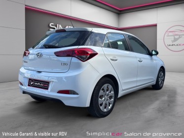 Hyundai i20 1.2 75 initia/premiÈre main/carnet d'entretien/carrosserie parfaite/entretien ok/garantie 12 mois occasion...
