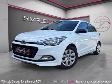 Hyundai i20 1.2 75 initia/premiÈre main/carnet d'entretien/carrosserie parfaite/entretien ok/garantie 12 mois occasion...