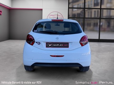 Peugeot 208 68ch bvm5 like climatisation régulateur limiteur de vitesse occasion simplicicar pertuis  simplicicar...