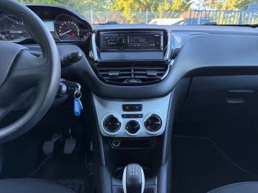 Peugeot 208 68ch bvm5 like climatisation régulateur limiteur de vitesse occasion simplicicar pertuis  simplicicar...