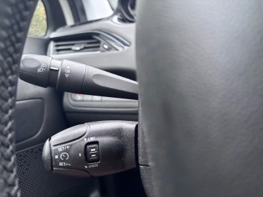 Peugeot 208 1.5 bluehdi 100ch bvm6 active - radar de recul occasion simplicicar lagny  simplicicar simplicibike france