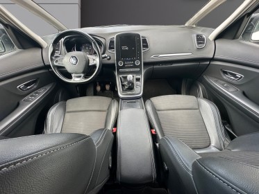 Renault grand scenic iii dci 130cv/7 places/intens/entretien À jour /garantie jusqu'a 48 mois occasion simplicicar salon de...
