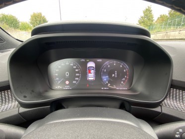Volvo xc40 t3 163 ch geartronic 8 r-design toit ouvrant -harman kardon- occasion champigny-sur-marne (94) simplicicar...