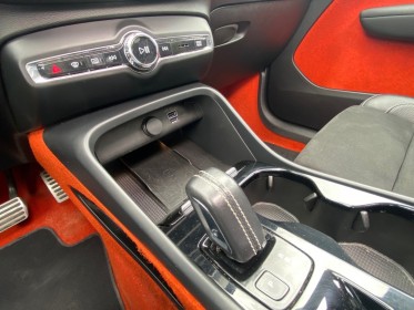 Volvo xc40 t3 163 ch geartronic 8 r-design toit ouvrant -harman kardon- occasion champigny-sur-marne (94) simplicicar...