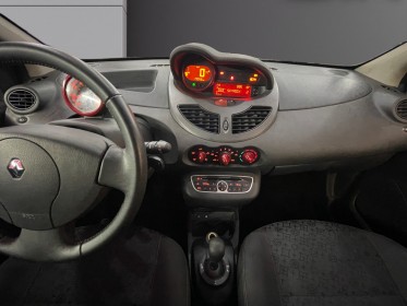 Renault twingo ii 1.2 16v 75 eco2 rip curl  bvr5 occasion simplicicar meaux simplicicar simplicibike france