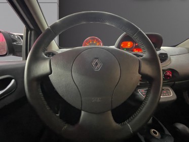 Renault twingo ii 1.2 16v 75 eco2 rip curl  bvr5 occasion simplicicar meaux simplicicar simplicibike france