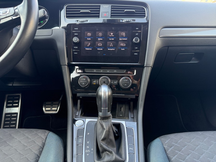 VOLKSWAGEN d'occasion GOLF 1.6 TDI 115 IQ.DRIVE DSG de 2019 Lyon Nord