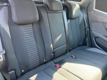 Peugeot 3008 bluehdi 130ch ss eat8 active pack  apple carplay  siège chauffant  garantie 12 mois occasion simplicicar vernon...