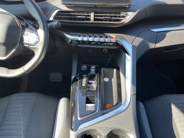 Peugeot 3008 bluehdi 130ch ss eat8 active pack  apple carplay  siège chauffant  garantie 12 mois occasion simplicicar vernon...