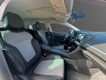 Renault megane iv berline blue dci 115 edc limited occasion avignon (84) simplicicar simplicibike france
