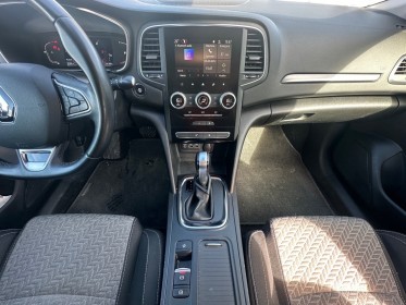 Renault megane iv berline blue dci 115 edc limited occasion avignon (84) simplicicar simplicibike france