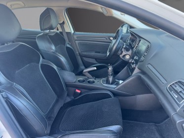 Renault megane iv societe blue dci 95 air nav 2p occasion simplicicar beaune simplicicar simplicibike france