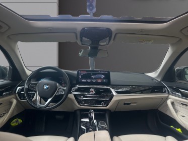 Bmw serie 5 g30 lci 520d twinpower turbo 190 ch bva8 toit ouvrant-parc assist-camera 360°-garantie 12 mois occasion paris...