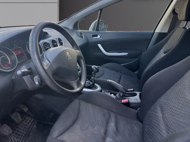 Peugeot 308 1.4 vti 95ch confort/régulateur/attelage/2e main occasion simplicicar salon de provence simplicicar simplicibike...
