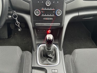 Renault megane iv berline tce 115 fap life  garantie 12 mois occasion simplicicar vernon simplicicar simplicibike france