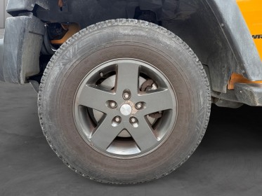 Jeep wrangler 2.8 crd 200 mountain hartop avec bache mousse protection sur les arceaux garantie 12 mois occasion simplicicar...