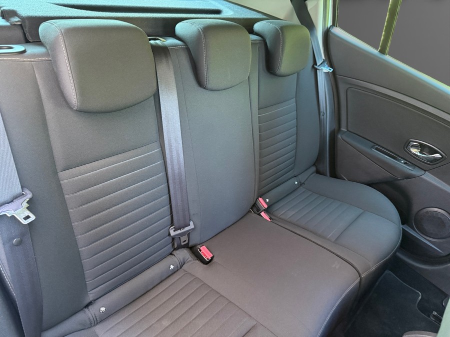 RENAULT d'occasion MEGANE SOCIETE 1.5 DCI 110 AIR LIMITED de 2015