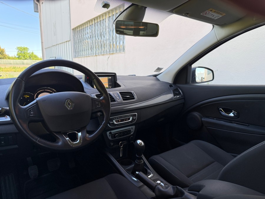 RENAULT d'occasion MEGANE SOCIETE 1.5 DCI 110 AIR LIMITED de 2015