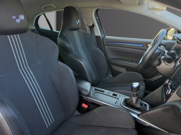 Renault megane iv berline tce 130 gt line apple carplay garantie 12 mois occasion simplicicar marignane  simplicicar...