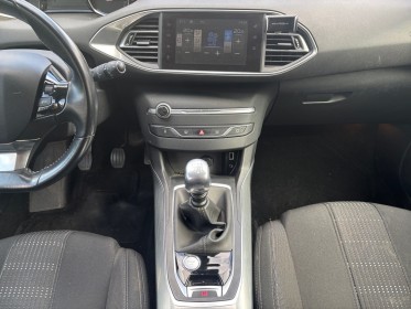 Peugeot 308 2.0 bluehdi 150ch ss bvm6 allure - caméra de recul - radars av/ar - attelage occasion simplicicar lagny ...