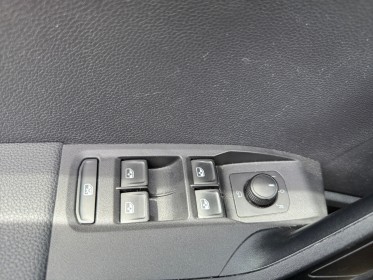 Seat ibiza 1.0 80 ch s/s bvm5 urban carplay radar avar régulateur garantie 12 mois occasion simplicicar marignane ...