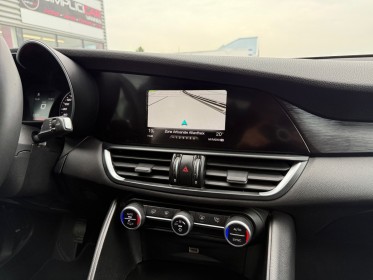 Alfa romeo giulia 2.2 150 ch, toit ouvrant panoramique, bv6, garantie 12 mois occasion scl 56 - simplicicar vannes...