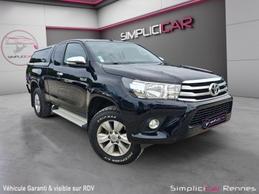 Toyota hilux x-tra cabine 4wd 2.4l 150 d-4d legende siege tissu, housse en cuir abimé conducteur occasion simplicicar rennes...