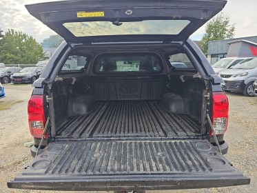 Toyota hilux x-tra cabine 4wd 2.4l 150 d-4d legende siege tissu, housse en cuir abimé conducteur occasion simplicicar rennes...