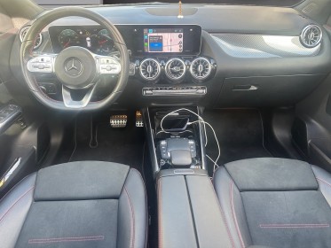 Mercedes gla 2020 200 7g-dct amg line, entretiens mercedes, carplay, caméra de recul, toit ouvrant, siège électriques......