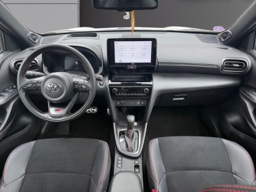 Toyota yaris cross hybride my22 116h 2wd gr sport/toit ouvrant/garantie 12 mois occasion montreuil (porte de vincennes)(75)...