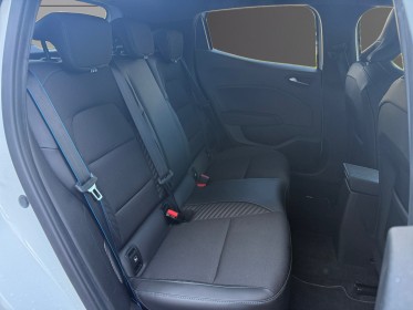 Renault clio v nouvelle e-tech full hybrid 145 esprit alpine garantie 12 mois occasion simplicicar lyon nord simplicicar...