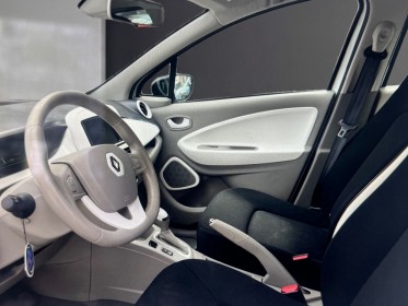 Renault zoe life batterie acheté/garantie 12 mois occasion paris 17ème (75)(porte maillot) simplicicar simplicibike france