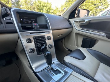 Volvo xc60 d3 awd r-design geartronic a - toit ouvrant - siÈges chauffants - distribution changÉe occasion simplicicar...