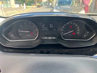 Peugeot 208 1.2 puretech 82ch bvm5 style, garantie 12 mois. occasion simplicicar villejuif  simplicicar simplicibike france