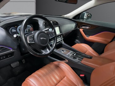 Jaguar f-pace 2.0 d - 180 ch awd bva8 portfolio - entretien complet constructeur - garantie 12 mois occasion simplicicar lyon...