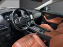 Jaguar f-pace 2.0 d - 180 ch awd bva8 portfolio - entretien complet constructeur - garantie 12 mois occasion simplicicar lyon...