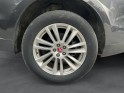 Jaguar f-pace 2.0 d - 180 ch awd bva8 portfolio - entretien complet constructeur - garantie 12 mois occasion simplicicar lyon...
