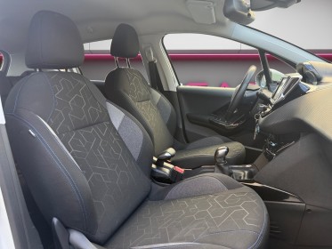 Peugeot 2008 82ch ss bvm5 signature - garantie 12 mois - courroie changer - radar ar - occasion paris 17ème (75)(porte...