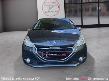 Peugeot 208 1.2 vti 82ch bvm5 style - climatisation - courroie de distribution neuve occasion champigny-sur-marne (94)...