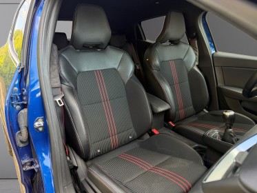 Renault clio v tce 140 - 21n r.s. line attelage carplay caméra de recul garantie 12 mois occasion simplicicar poitiers...