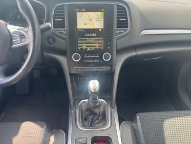 Renault megane iv berline bose intens tce 130 ch sieges chauffants occasion simplicicar orgeval  simplicicar simplicibike...