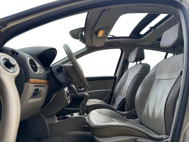 Renault clio iii initiale 1.6 16v 110 toit ouvrant - keyless go - regulateur/limiteur - radar de recul - suivi complet...