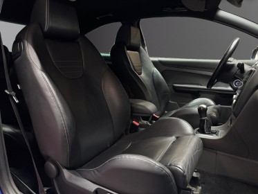 Ford focus 2.5 t- 225 st occasion simplicicar pau simplicicar simplicibike france