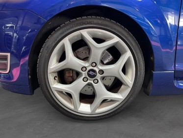 Ford focus 2.5 t- 225 st occasion simplicicar pau simplicicar simplicibike france