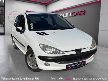Peugeot 206 1.4i/75cv/climatisation/radio/entretien à jour/garantie occasion simplicicar salon de provence simplicicar...