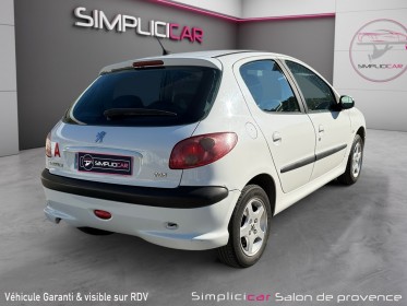 Peugeot 206 1.4i/75cv/climatisation/radio/entretien à jour/garantie occasion simplicicar salon de provence simplicicar...