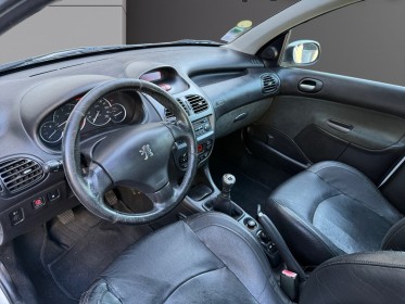 Peugeot 206 1.4i/75cv/climatisation/radio/entretien à jour/garantie occasion simplicicar salon de provence simplicicar...